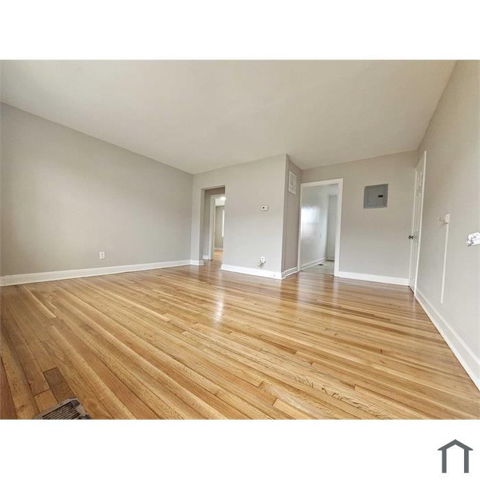 4001 Clarks Ln