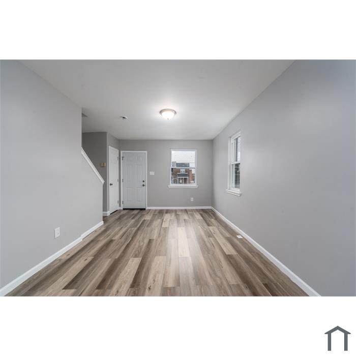 2574 W Lafayette Ave