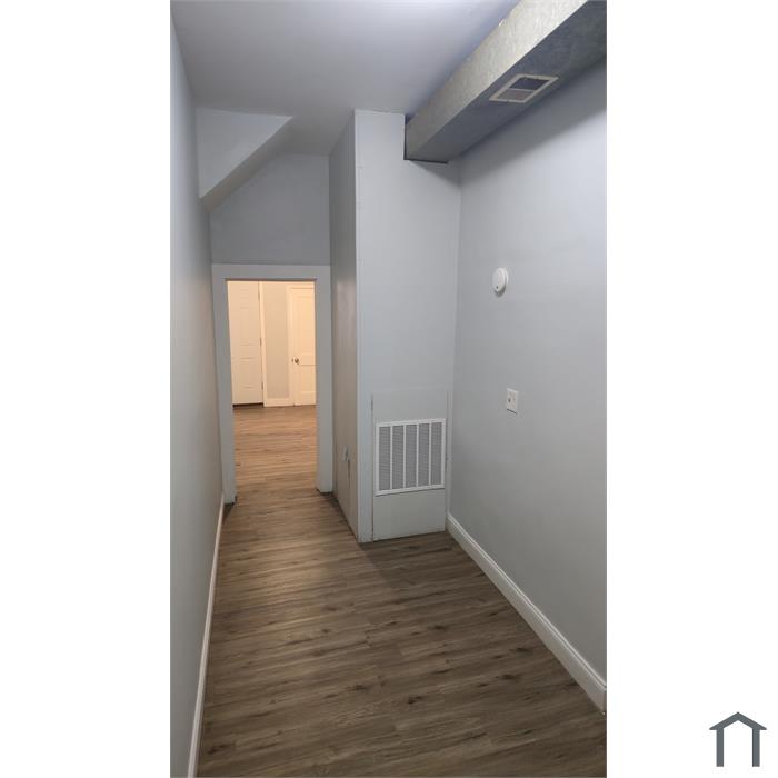 2413 Reisterstown Rd