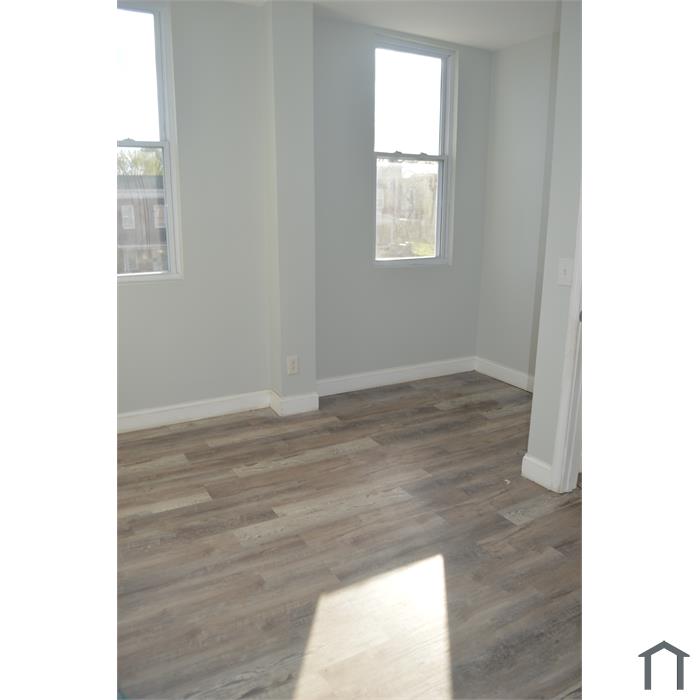 2413 Reisterstown Rd