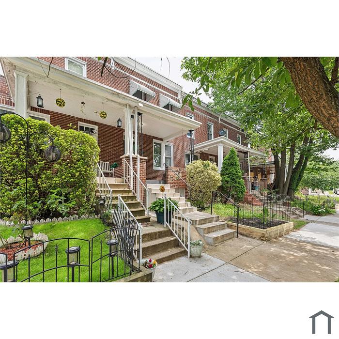 752 Melville Ave
