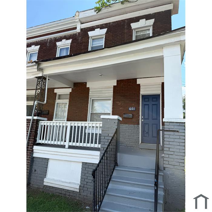 601 E 29th St