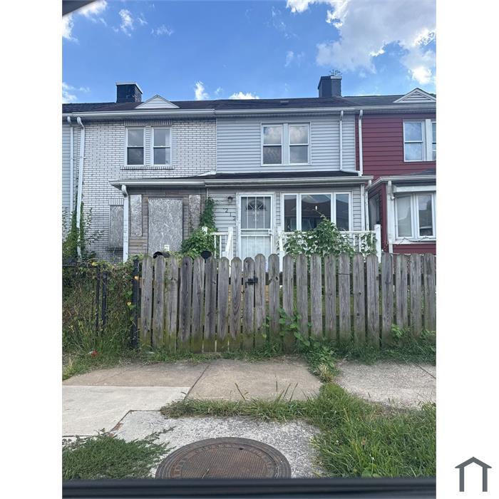 213 Saint Helena Ave