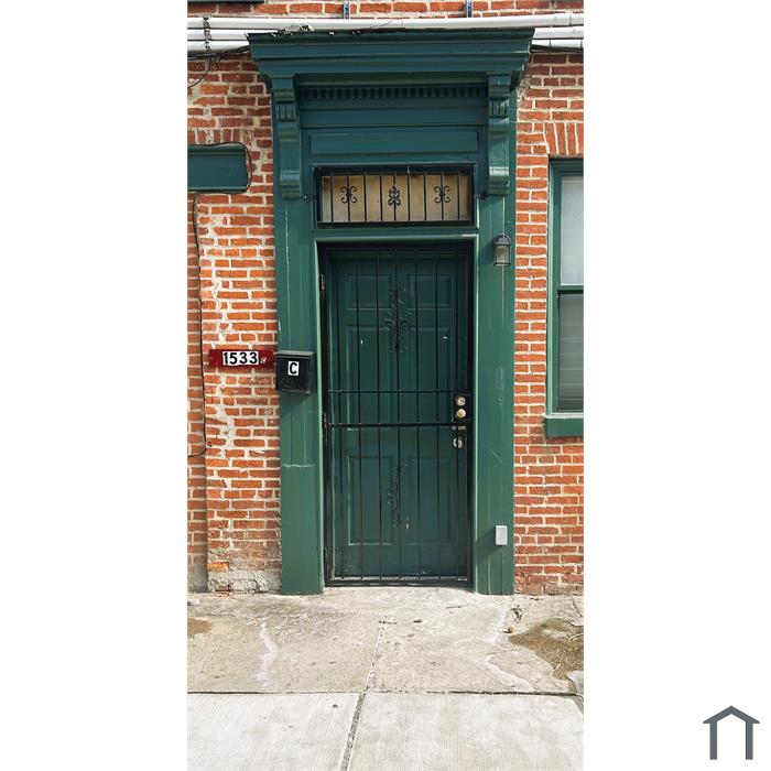 1533 W Baltimore St