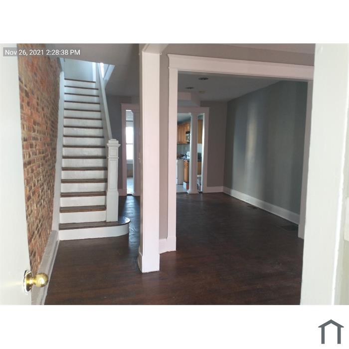 209 N Ellwood Ave