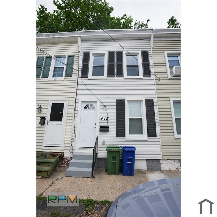 418 Freeman St