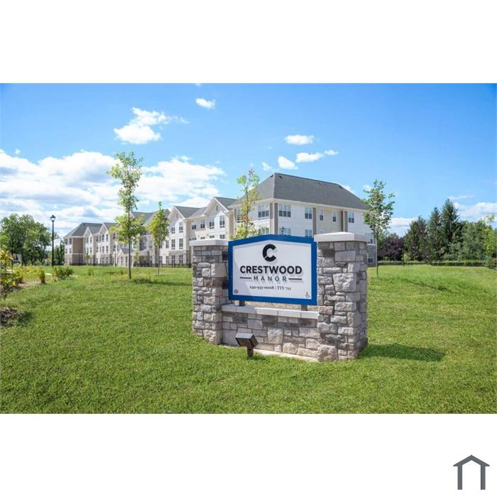 Crestwood Manor