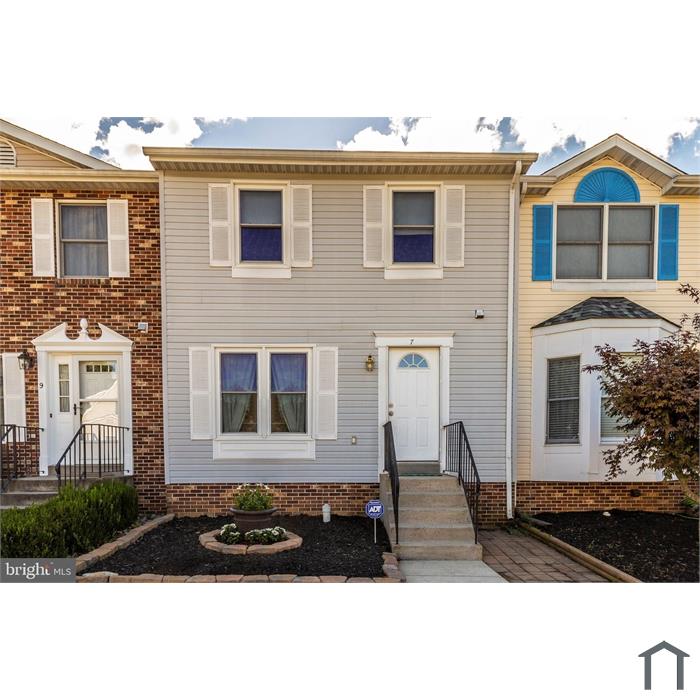 7 Windward Ct