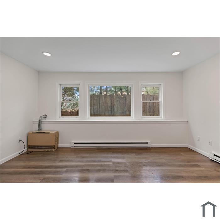18 Smithwheel Rd