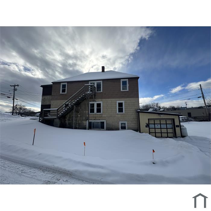 4 Jewell St
