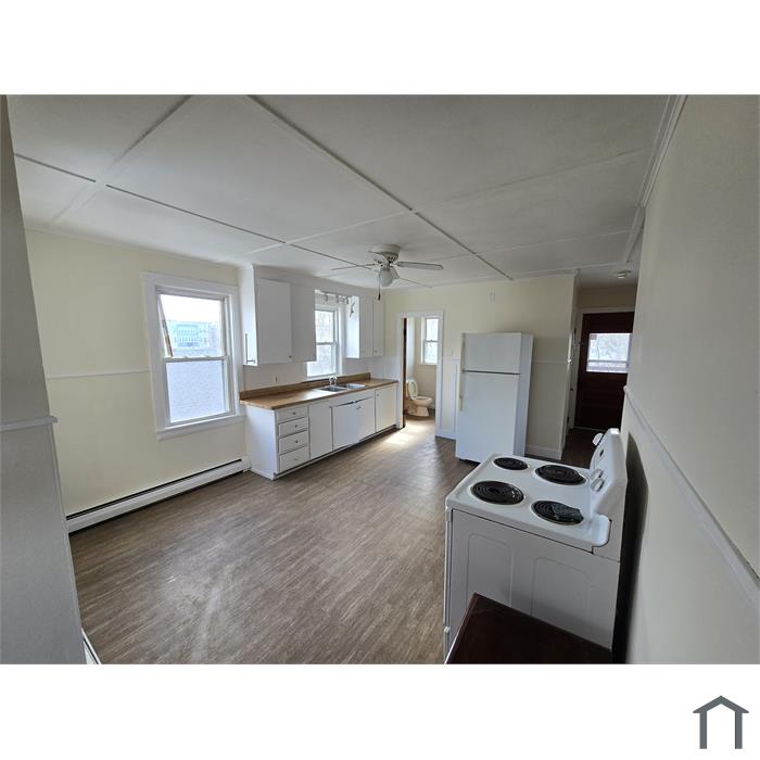 4 Curtis St