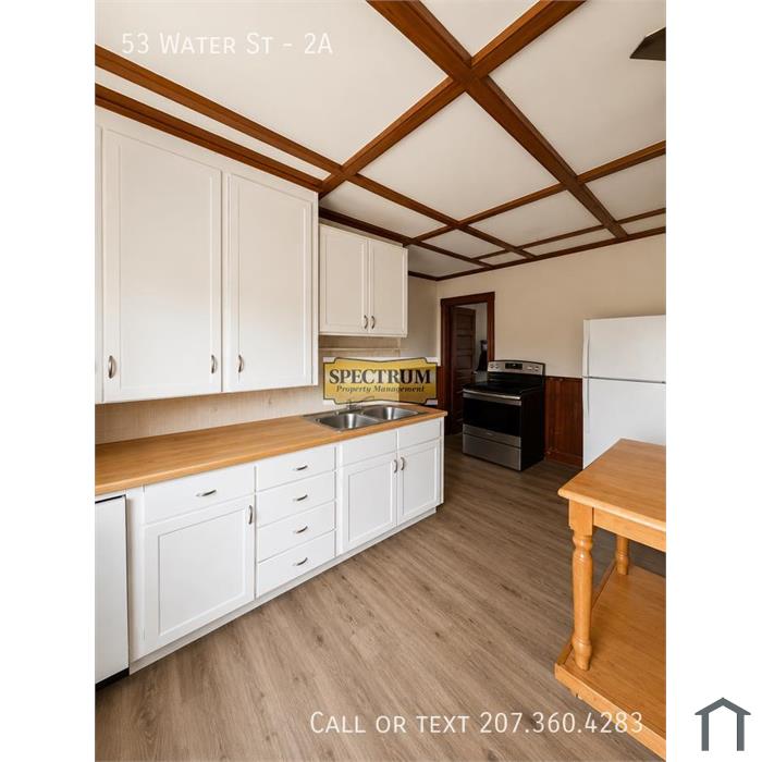 53 Water St