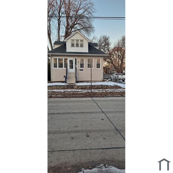 15317 Crescentwood Ave