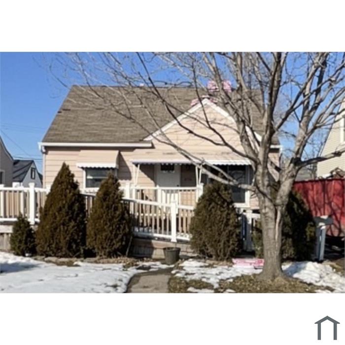 376 W Rowland Ave