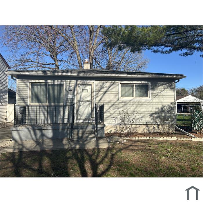 4471 Croissant St