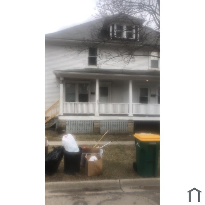 1017 E 4th St