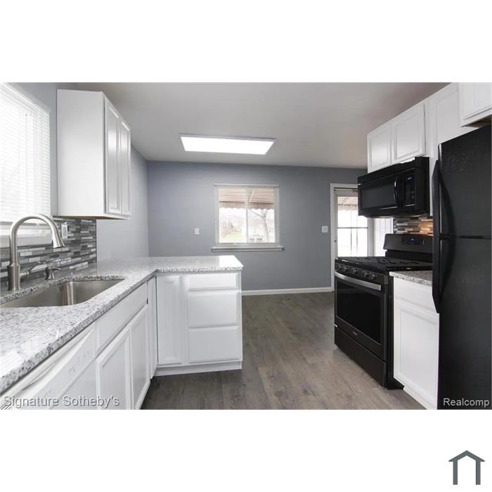 15085 Beech Daly Rd