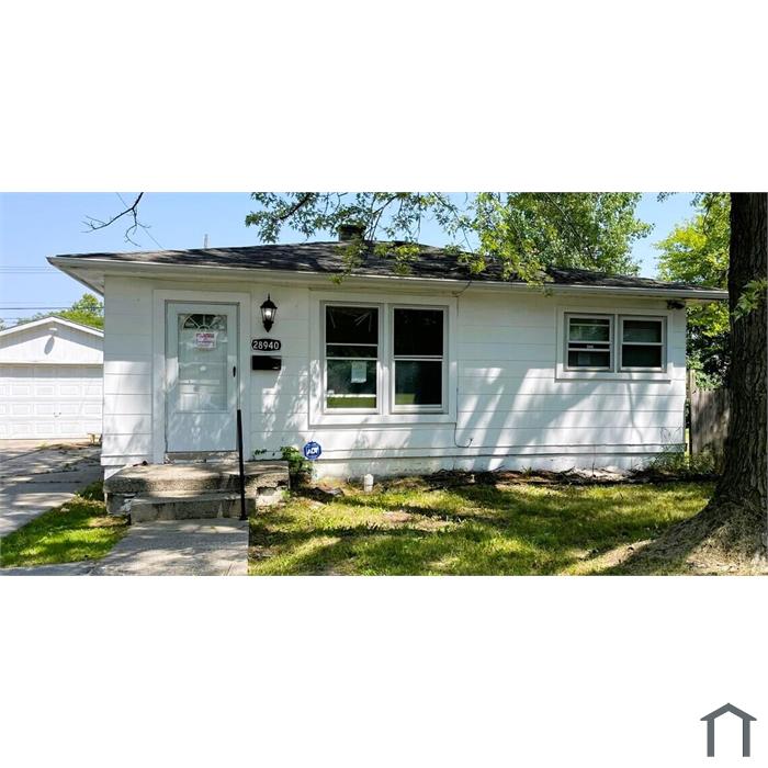 3 Bedroom Townhouse 2310 Deerfield Ct in Westland, MI