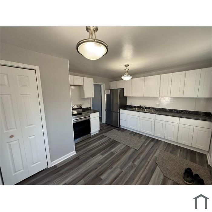 2806 Clayton Ct