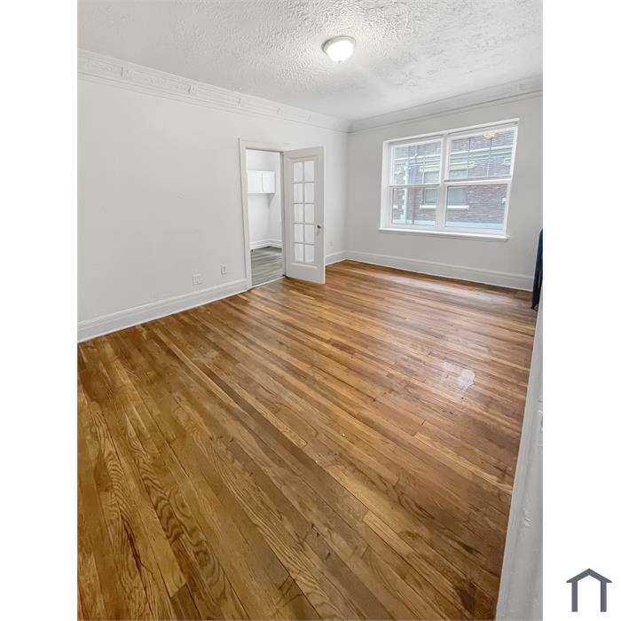 2258 W Grand Blvd