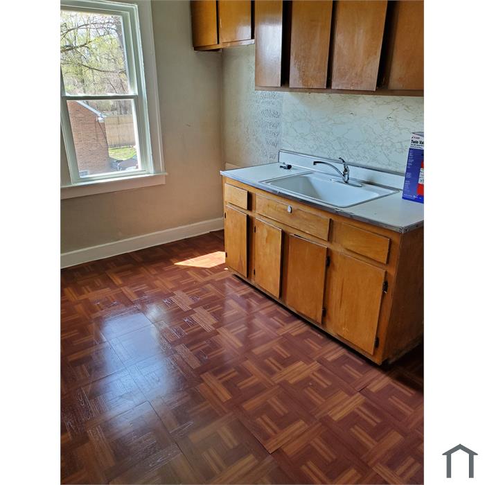 21472 Santa Clara