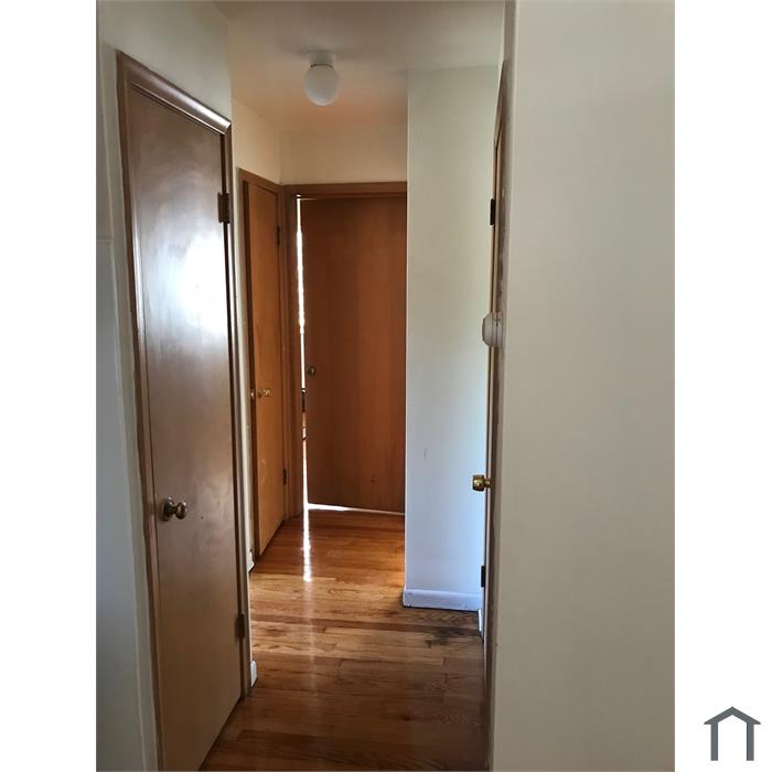 4811 Cadieux Rd