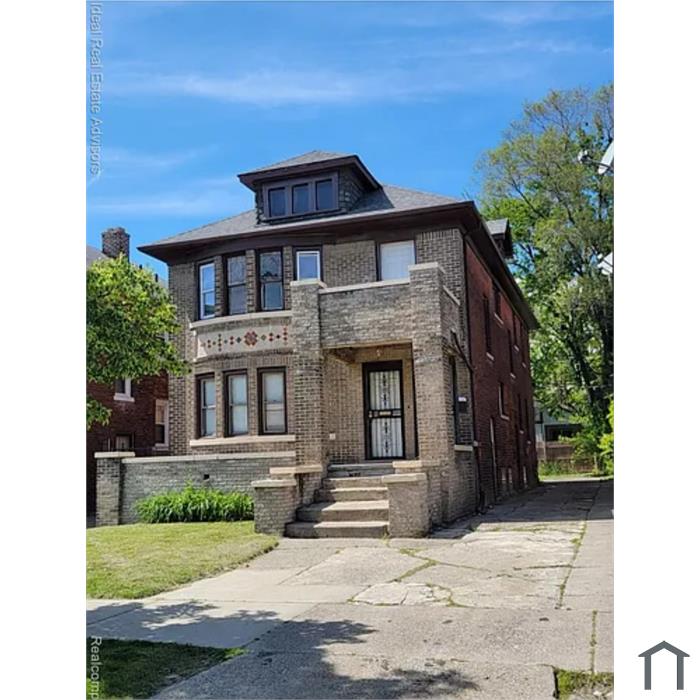 3322 W Grand St