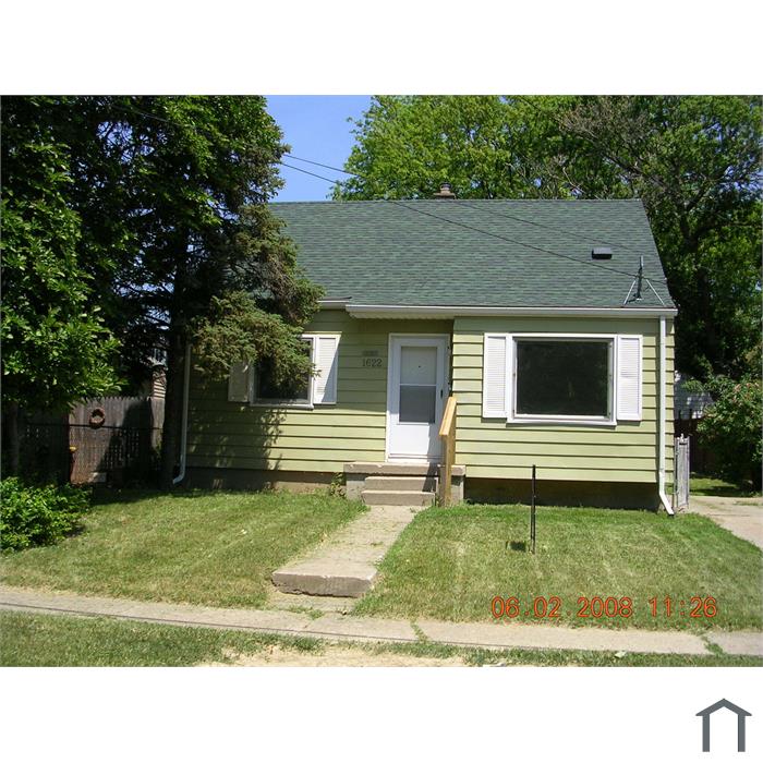 1622 Waldman Ave