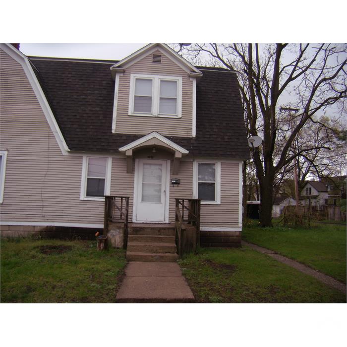 239 Garden St SE
