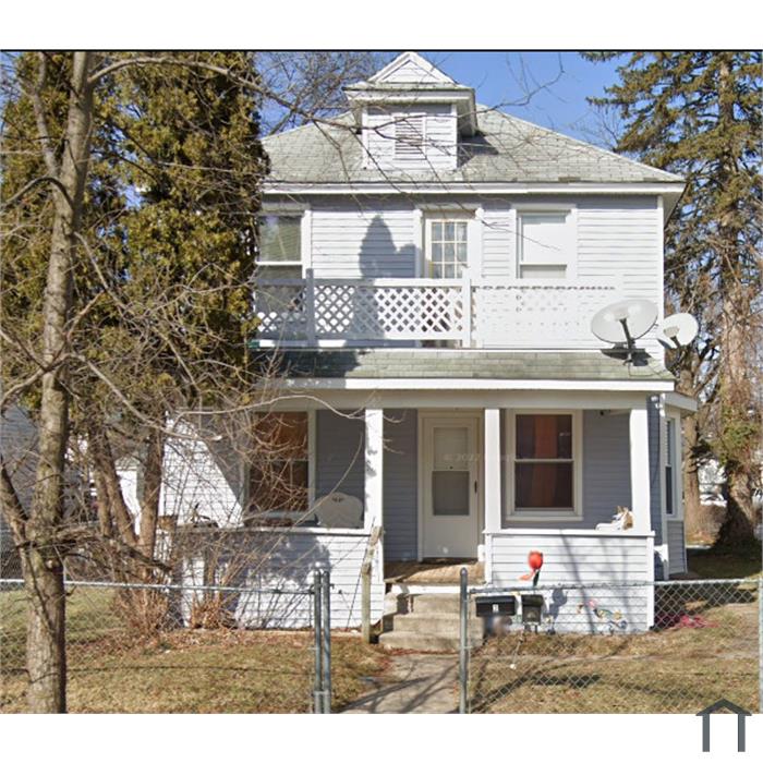 911 Temple St SE