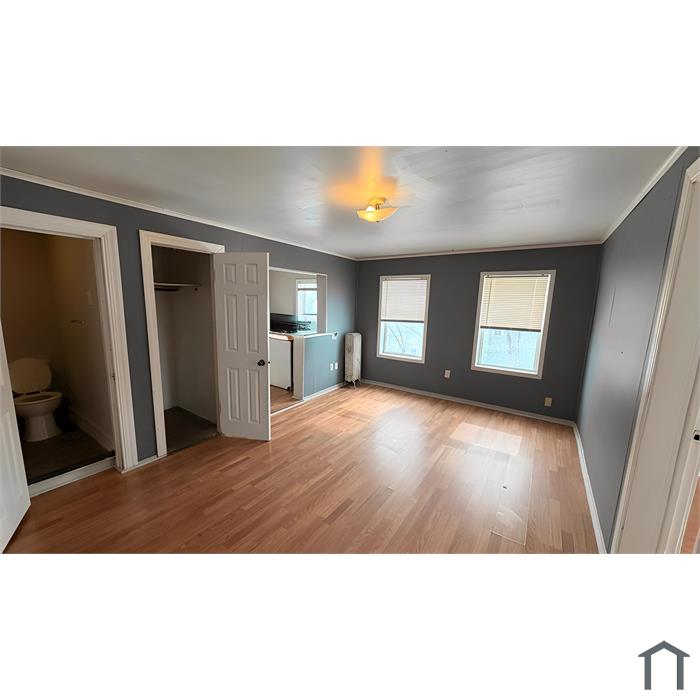 348 Maria Ave