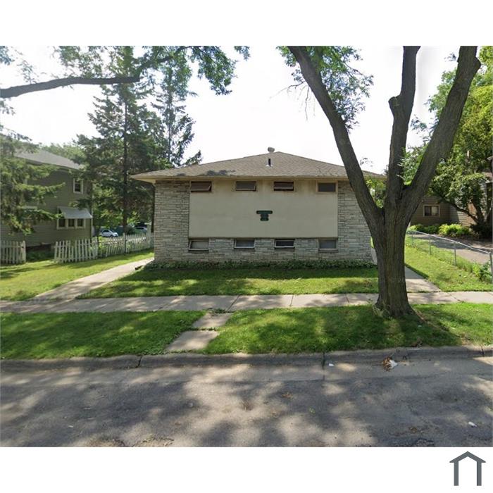 616 Ivy Ave E
