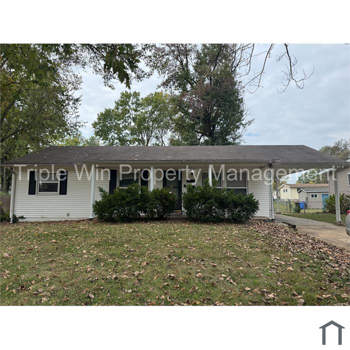 220 Falcon Dr