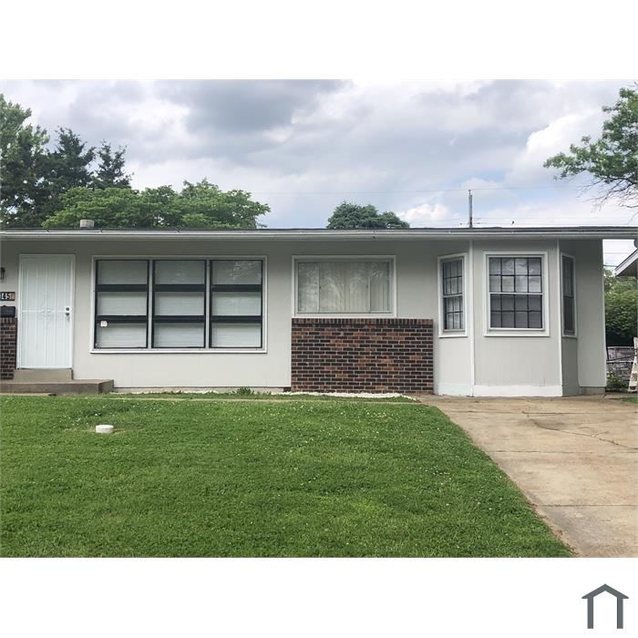 1045 Dauphin Ln