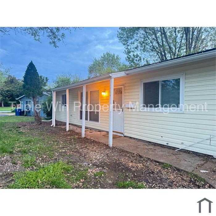 504 Saratoga Ln