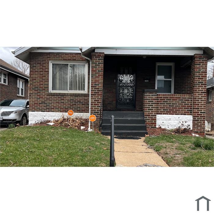 4215 Rosewood Ave