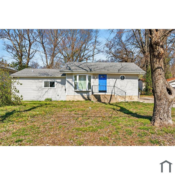 8921 Higginson Dr