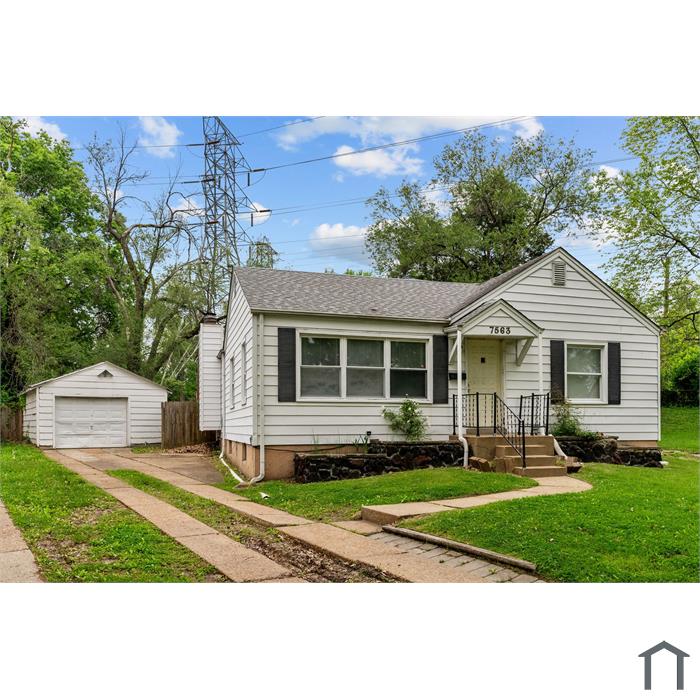 7563 Haywood Dr
