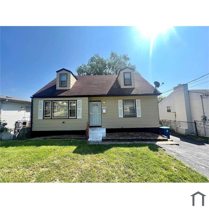 6230 Evergreen Blvd