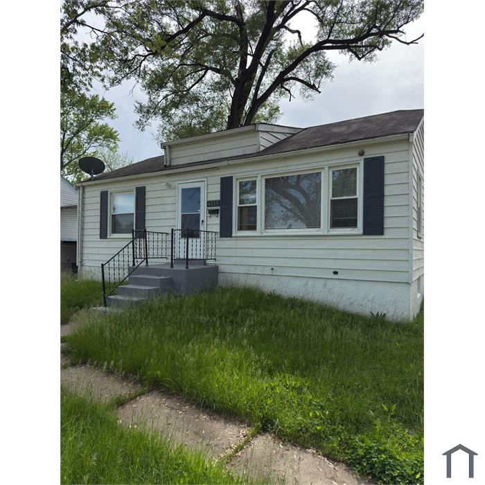 6115 Avila Dr