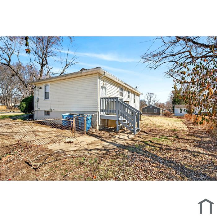8280 Frost Ave