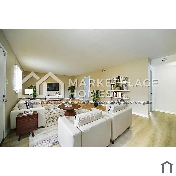 6855 Woodhurst Dr