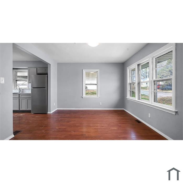 636 Robert Ave