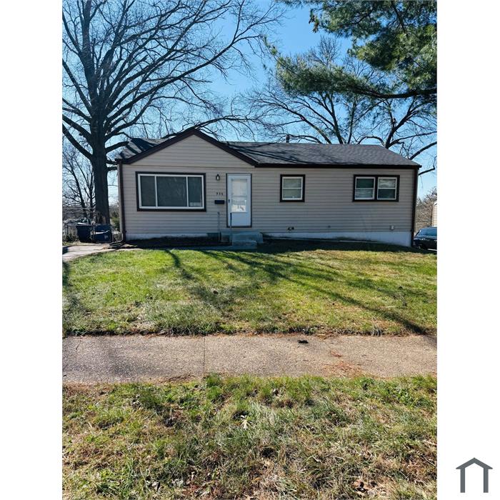 936 Highmont Dr