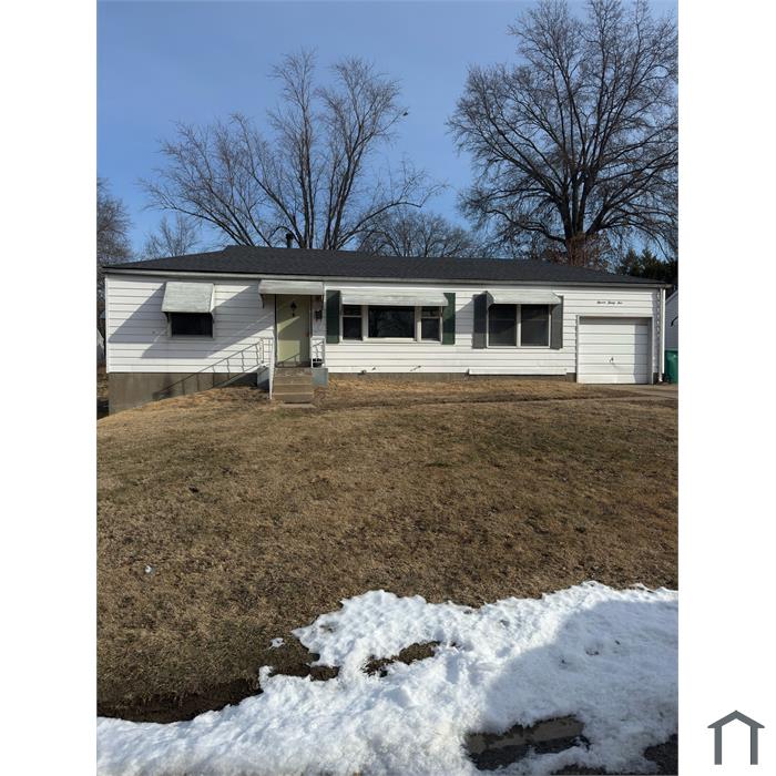 1135 Darr Dr