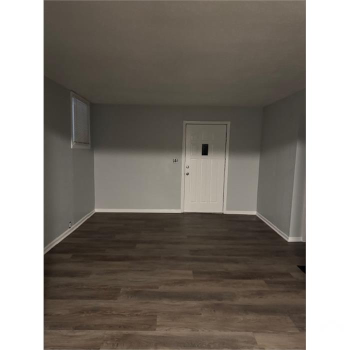 2120 E Linwood Blvd