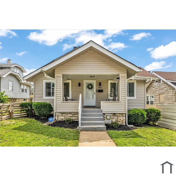 411 Lawn Ave
