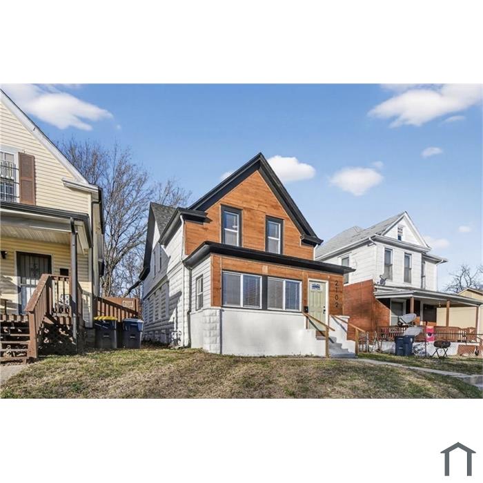 2102 Wabash Ave