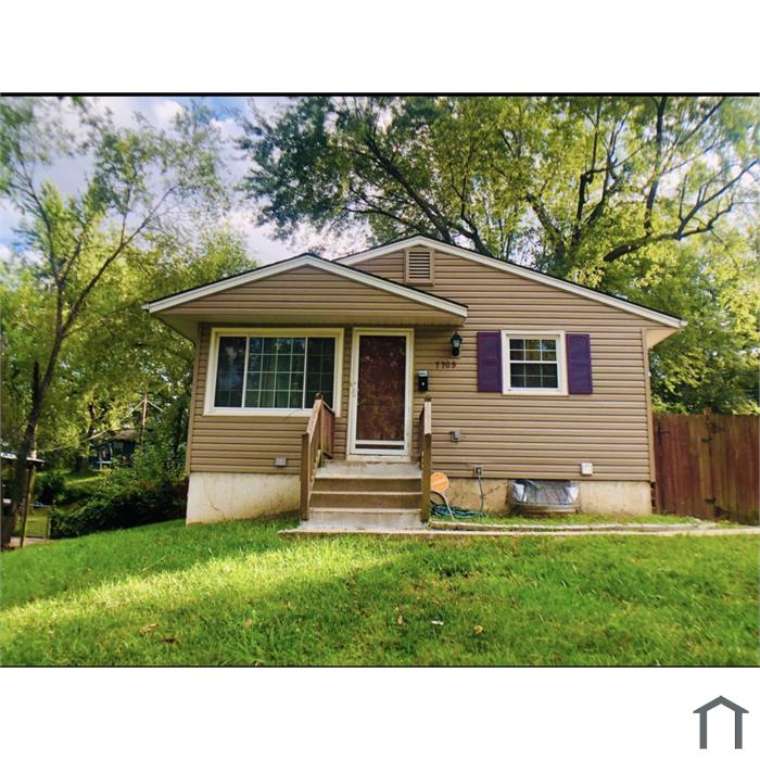 7709 E 47th Ter