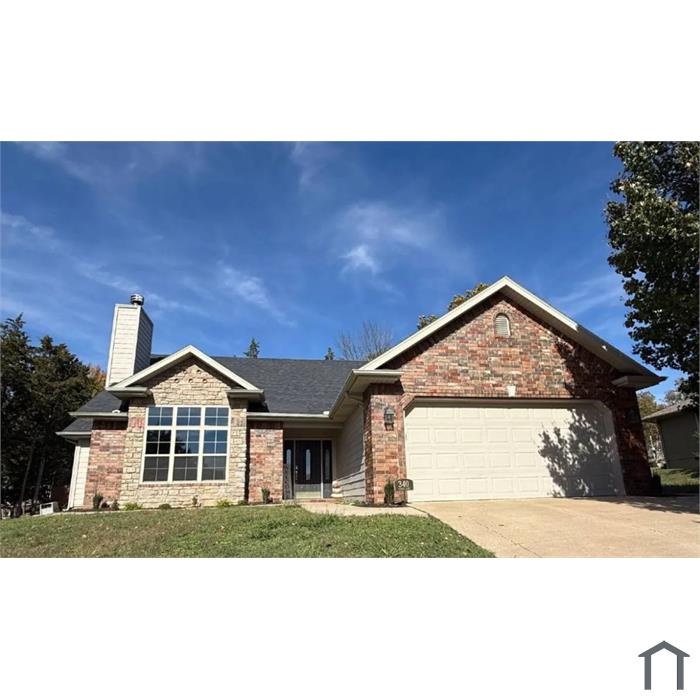 340 Sherry Ln